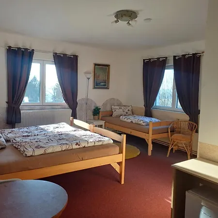 Bythelake Konstantinovy Lazne