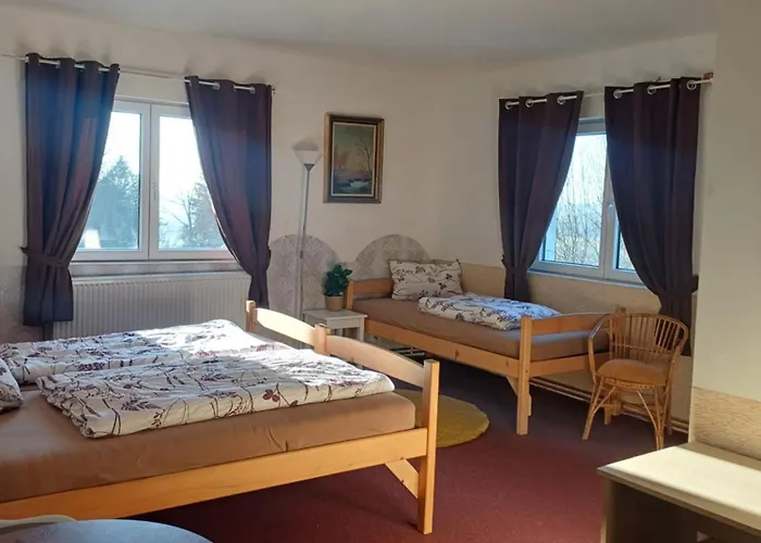 Bythelake Konstantinovy Lázně